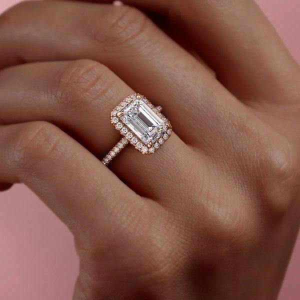 The Michelle Set With A 1.5 Carat Emerald Lab Diamond For Cheap